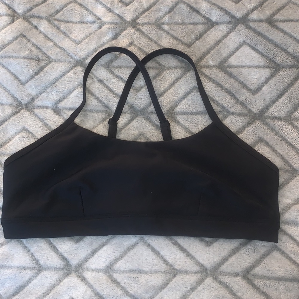 Alo Yoga Airlift Intrigue Bra